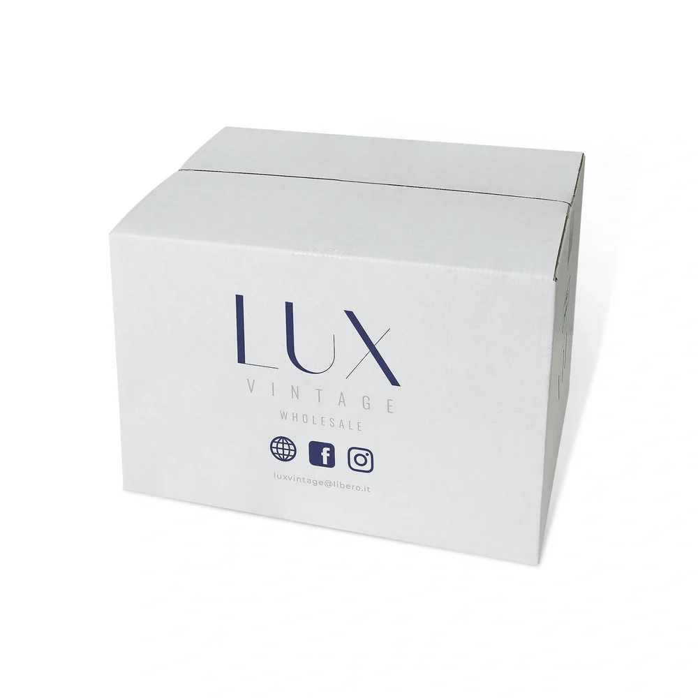 Mix di vestiti anni '50, '60 e '70